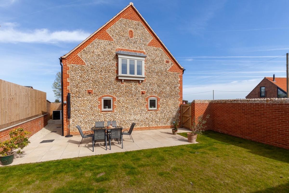 Choseley Cottage - Norfolk Cottage Agency Docking Экстерьер фото